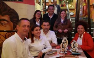 El quipo de Sumitomo en sus evento de Padan en La Chula Campestre.