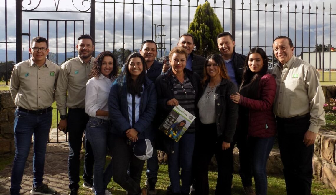 Equipo de Agrointegral y Cosmocel en el lanzamiento del producto Aktive.
